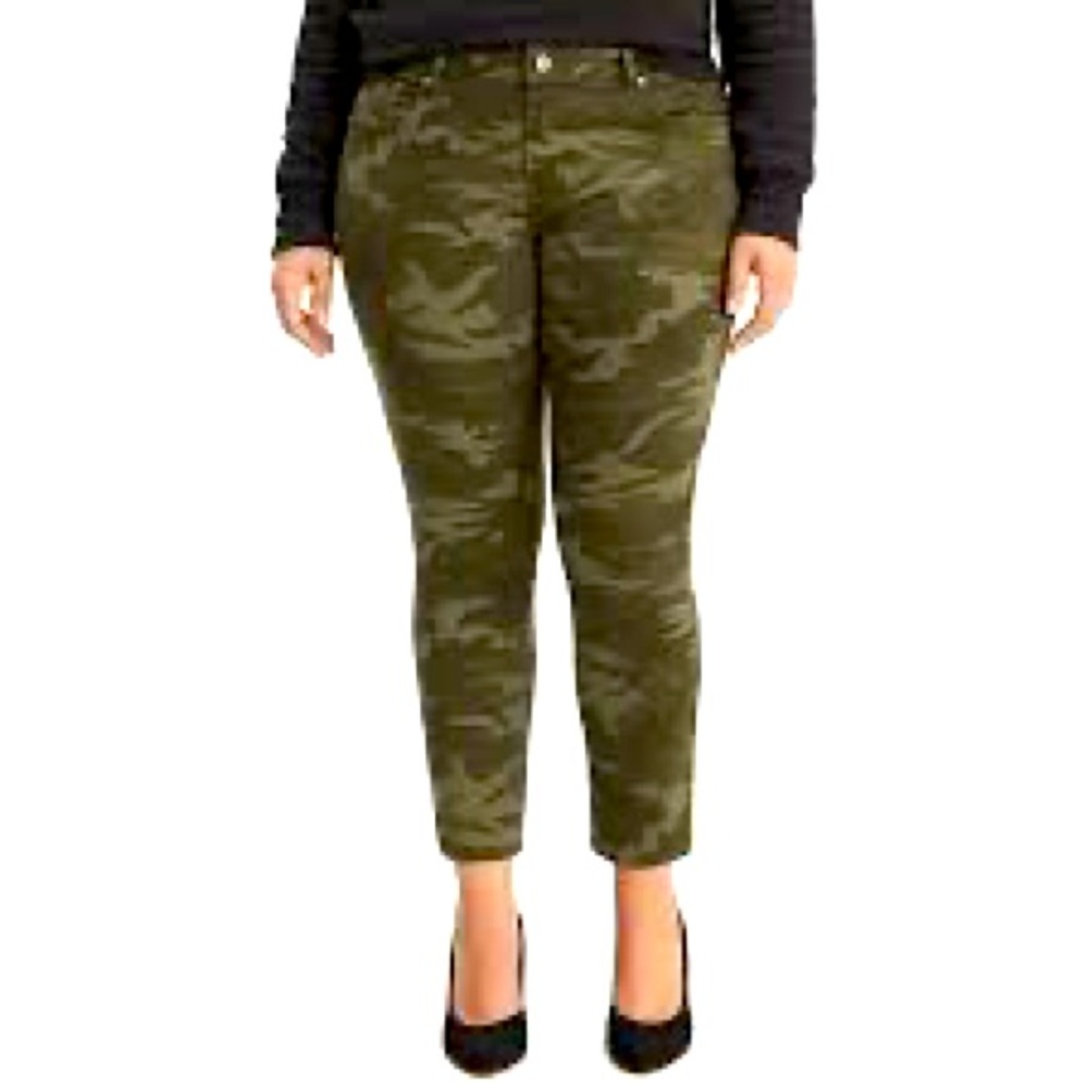Levi’s camouflage 711 skinny jeans